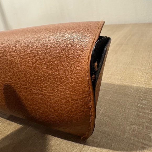 Ray-Ban
AVIATOR GRADIENT SUNGLASSES - Picture 10 of 15